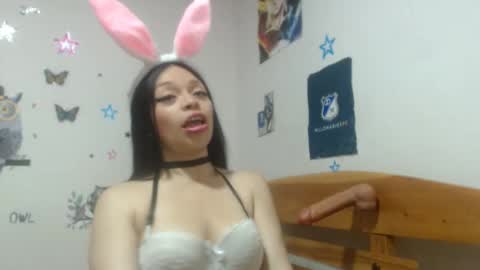 Snapshot of moontthbluee chatting on 30, 10, 2025 luna online show from 30, 10, 2025