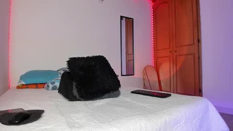 morenosiam online show from 9, 11, 2025