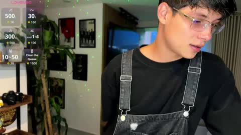   online show from 19, 4, 2026