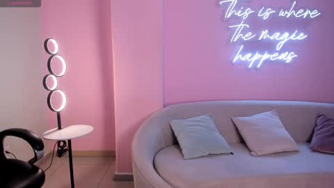 Snapshot of morganhicks chatting on 23, 2, 2026 Morgan Hicks online show from 23, 2, 2026