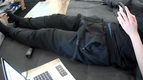 Snapshot of moritz_normal2 chatting on 6, 1, 2025 Moritz online show from 6, 1, 2025