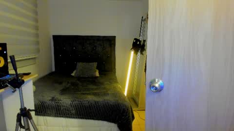 Snapshot of morthy_downey chatting on 18, 6, 2026 Morthy online show from 18, 6, 2026