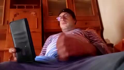 Snapshot of mospeleu chatting on 13, 6, 2026 Nomadu online show from 13, 6, 2026