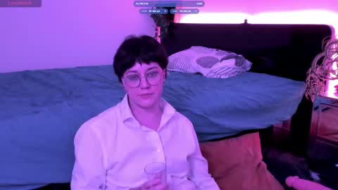 Snapshot of mossprince chatting on 20, 9, 2025 Cernos online show from 20, 9, 2025