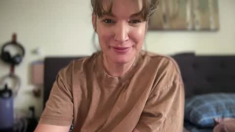 Mossy Mommy online show from 6, 8, 2026