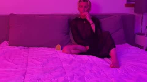 MotoBunny online show from 8, 1, 2026