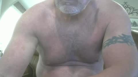 Snapshot of motorguy08 chatting on 29, 10, 2025 motorguy08 online show from 29, 10, 2025