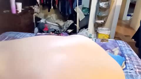 B online show from 4, 3, 2025