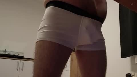 Snapshot of mr10069 chatting on 16, 4, 2026 mr10069 online show from 16, 4, 2026