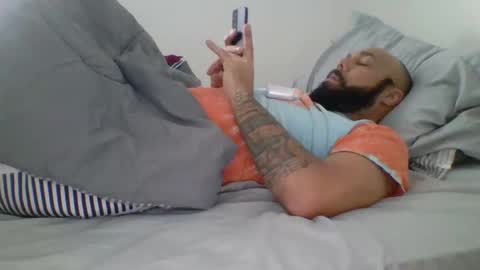 Mr8 online show from 6, 1, 2025