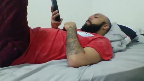 Mr8 online show from 11, 1, 2025