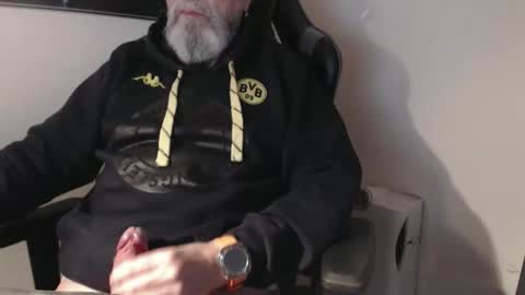 Snapshot of mr_boombastic2021 chatting on 8, 11, 2025 mr_boombastic2021 online show from 8, 11, 2025