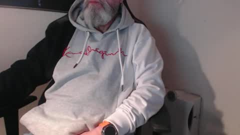 Snapshot of mr_boombastic2021 chatting on 14, 11, 2025 mr_boombastic2021 online show from 14, 11, 2025