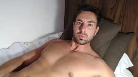 Snapshot of mr_canarias chatting on 5, 4, 2026 Mr Canarias online show from 5, 4, 2026