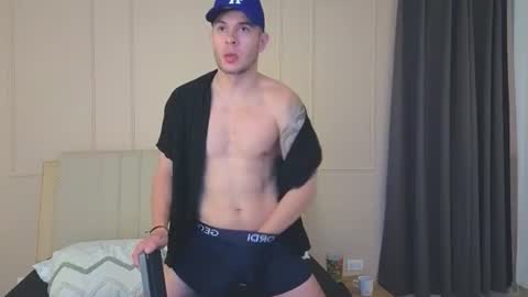 Snapshot of mr_danni_ chatting on 1, 7, 2026 Danny Aleja online show from 1, 7, 2026