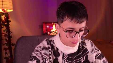 Snapshot of mr_evan1 chatting on 17, 12, 2024 Mr Evans online show from 17, 12, 2024