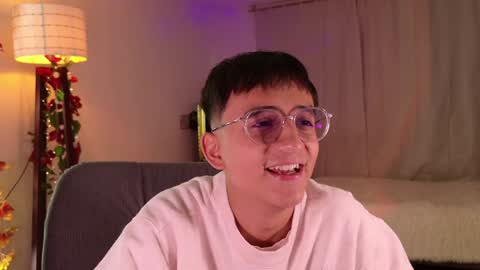 Snapshot of mr_evan1 chatting on 28, 1, 2025 Mr Evans online show from 28, 1, 2025