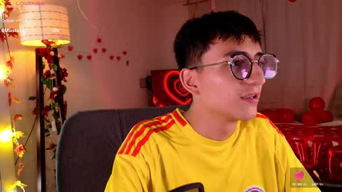 Snapshot of mr_evan1 chatting on 13, 2, 2025 Mr Evans online show from 13, 2, 2025