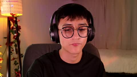 Snapshot of mr_evan1 chatting on 19, 2, 2025 Mr Evans online show from 19, 2, 2025