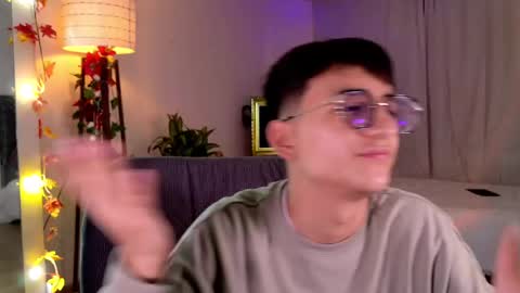 Snapshot of mr_evan1 chatting on 3, 3, 2025 Mr Evans online show from 3, 3, 2025