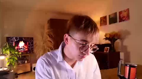 Snapshot of mr_evan1 chatting on 12, 9, 2025 Mr Evans online show from 12, 9, 2025