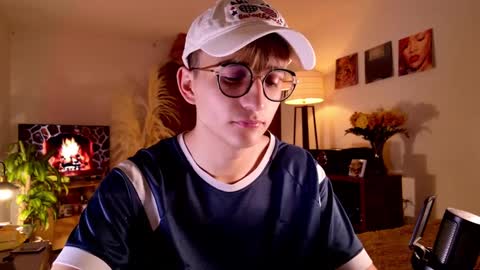 Snapshot of mr_evan1 chatting on 13, 9, 2025 Mr Evans online show from 13, 9, 2025