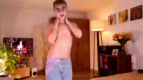 Snapshot of mr_evan1 chatting on 16, 9, 2025 Mr Evans online show from 16, 9, 2025