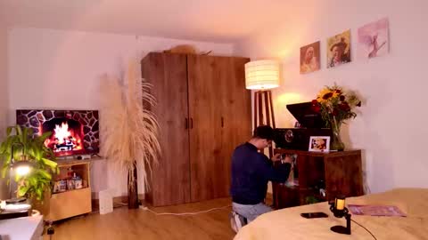 Snapshot of mr_evan1 chatting on 24, 9, 2025 Mr Evans online show from 24, 9, 2025