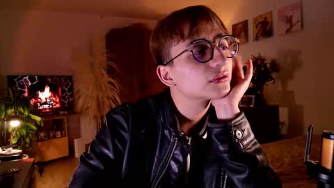 Snapshot of mr_evan1 chatting on 25, 9, 2025 Mr Evans online show from 25, 9, 2025