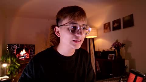 Snapshot of mr_evan1 chatting on 10, 10, 2025 Mr Evans online show from 10, 10, 2025