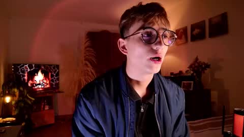 Snapshot of mr_evan1 chatting on 14, 10, 2025 Mr Evans online show from 14, 10, 2025