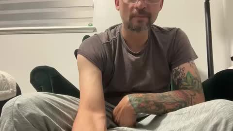 Snapshot of mr_halfling chatting on 27, 5, 2026 mr_halfling online show from 27, 5, 2026