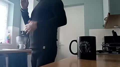 mr_i_ online show from 20, 1, 2025