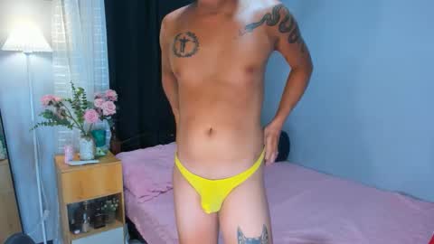 Snapshot of mr_squidcock chatting on 7, 5, 2026 KYLE online show from 7, 5, 2026