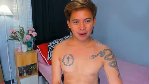 Snapshot of mr_squidcock chatting on 8, 5, 2026 KYLE online show from 8, 5, 2026