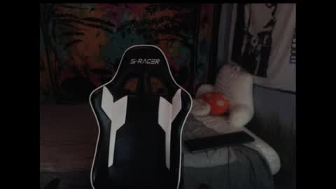 mr_strawberry online show from 30, 9, 2025