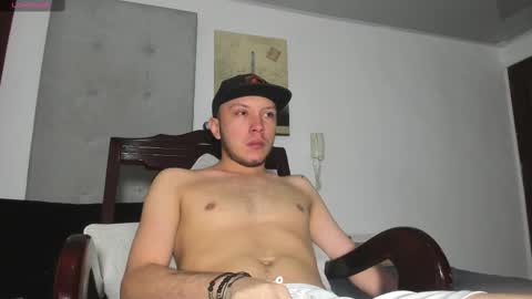 Snapshot of mrandrey23 chatting on 17, 9, 2025 mrandrey23 online show from 17, 9, 2025