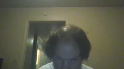 Snapshot of mrchris2021 chatting on 28, 9, 2025 mrchris2021 online show from 28, 9, 2025