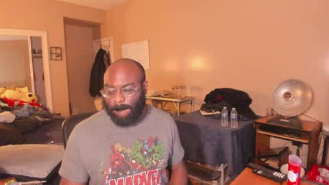 Chuck Daily online show from 16, 4, 2026