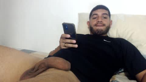 Snapshot of mrcum24 chatting on 10, 9, 2025 Will online show from 10, 9, 2025
