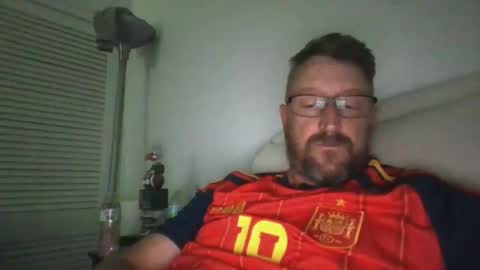 Snapshot of mrcumstain chatting on 8, 5, 2026 mrcumstain online show from 8, 5, 2026