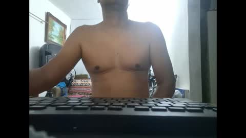 Snapshot of mrdongato01 chatting on 2, 2, 2025 Gato online show from 2, 2, 2025