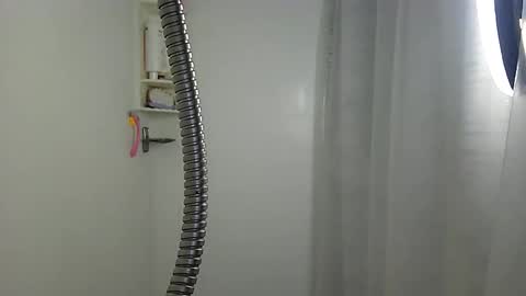 Snapshot of mremy chatting on 14, 10, 2025 Rem M online show from 14, 10, 2025