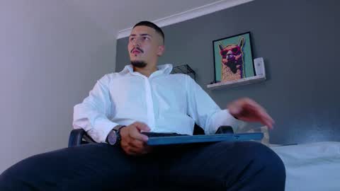 Mr Fox online show from 21, 3, 2026