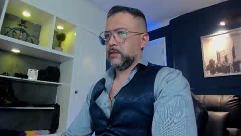 Snapshot of mrfrank_tattoo chatting on 14, 7, 2026 MrFrank. online show from 14, 7, 2026