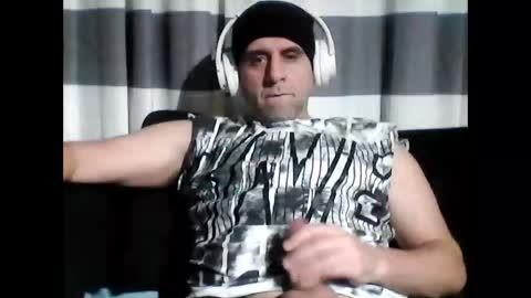 mrfreedom81 online show from 2, 12, 2025