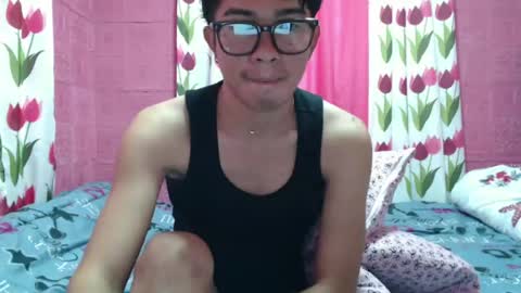 Snapshot of mrheartthief chatting on 18, 6, 2026 mrheartthief online show from 18, 6, 2026