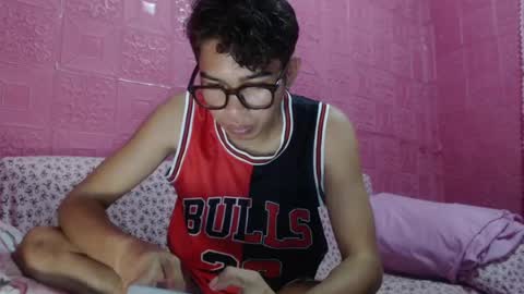 Snapshot of mrheartthief chatting on 21, 7, 2026 mrheartthief online show from 21, 7, 2026