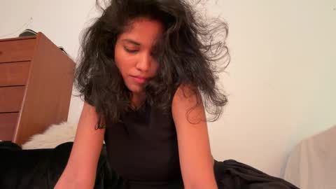 Snapshot of mriea_ chatting on 17, 5, 2026 mriea_ online show from 17, 5, 2026