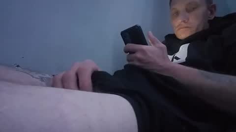 Snapshot of mrj1979 chatting on 2, 12, 2024 mrj1979 online show from 2, 12, 2024